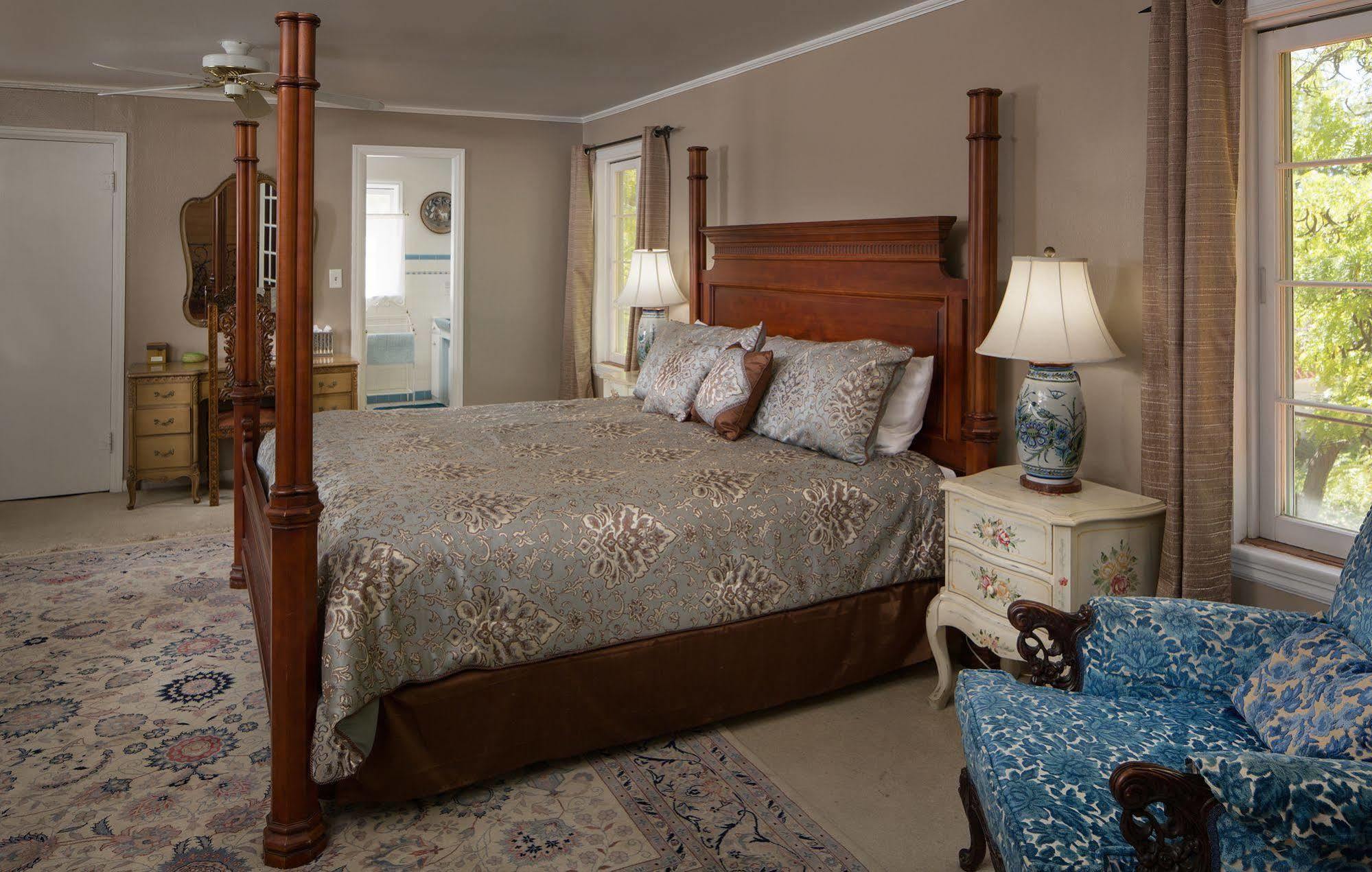 Casa Blanca Inn And Suites Farmington Buitenkant foto