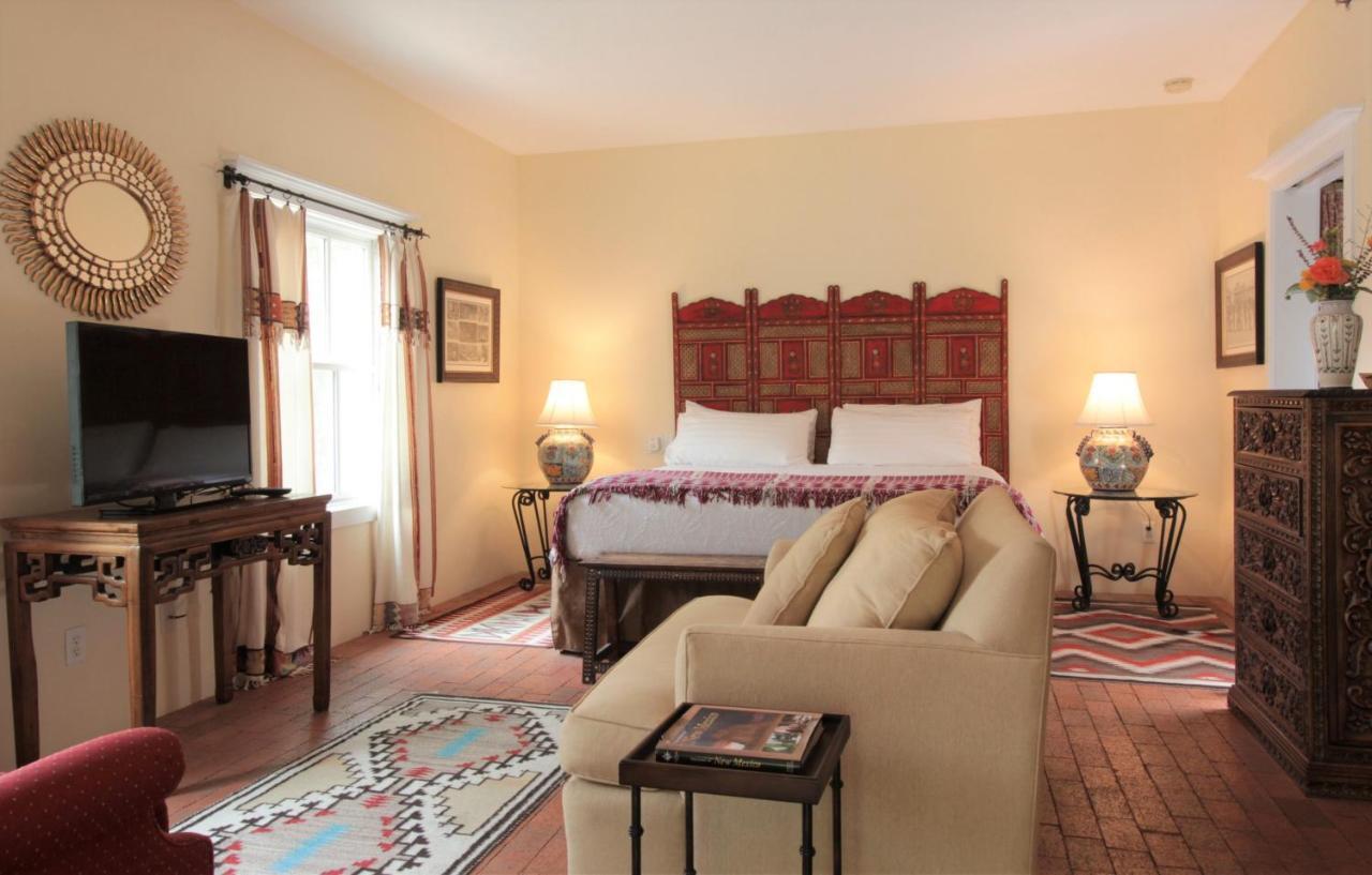 Casa Blanca Inn And Suites Farmington Buitenkant foto