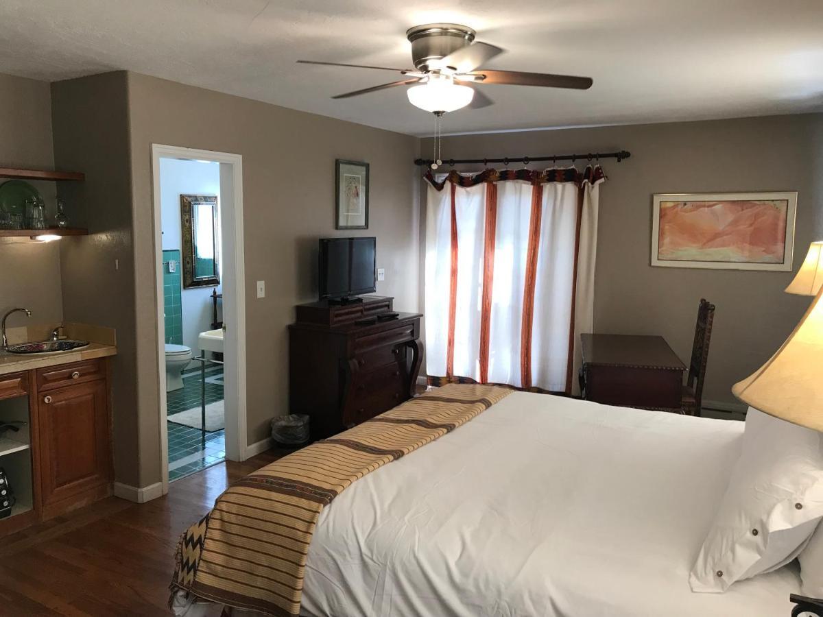 Casa Blanca Inn And Suites Farmington Buitenkant foto